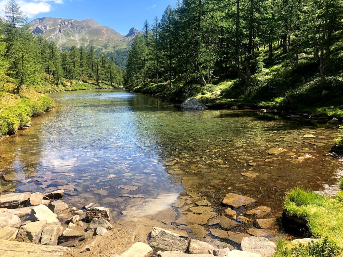 Giuditta Freecarpark&Garden Domodossola Buitenkant foto