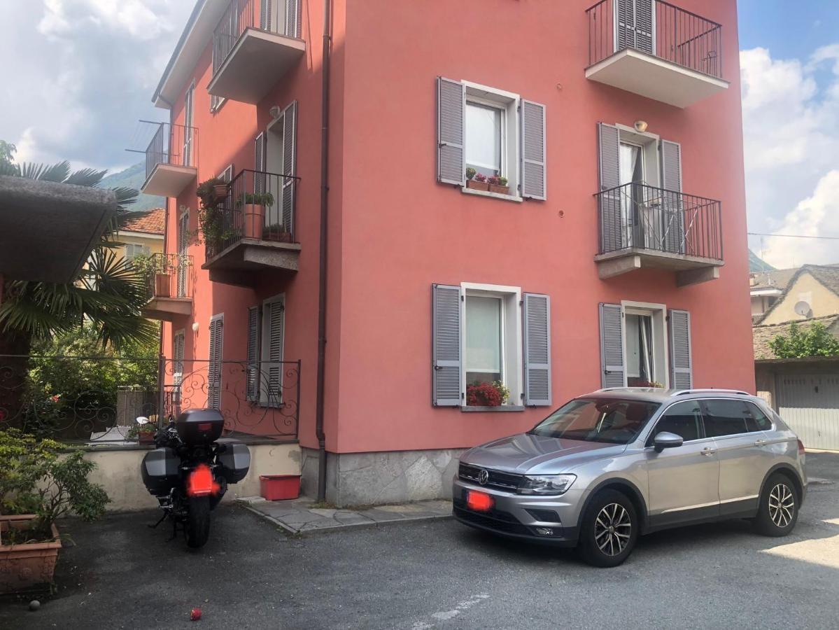 Giuditta Freecarpark&Garden Domodossola Buitenkant foto